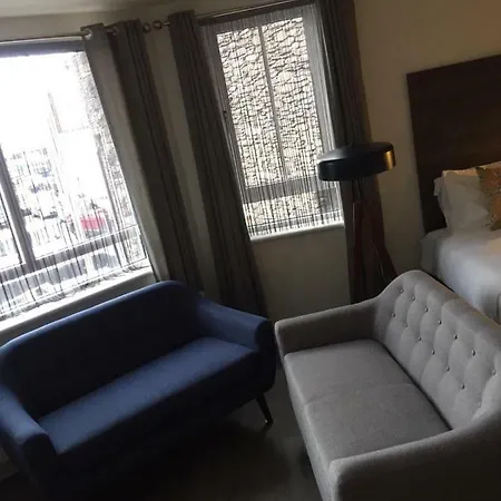 Base Ντίνγκλε